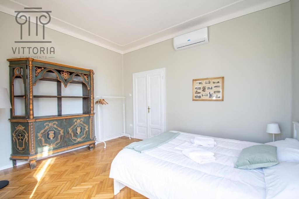 Vittoria Apartments: Viale Dante Виченца Екстериор снимка